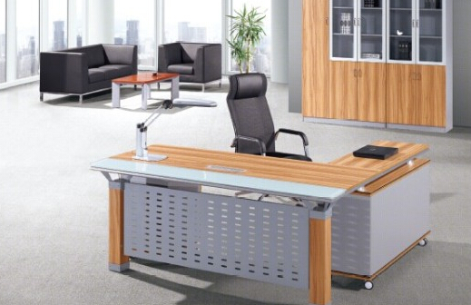 青島辦公家具班臺的材質(zhì)都有哪些？