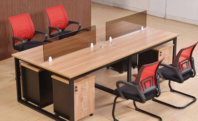 青島辦公桌椅顏色應該如何合理搭配？